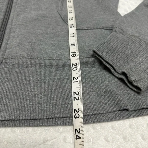 Lululemon Reversible Jacket - Picture 6 of 7